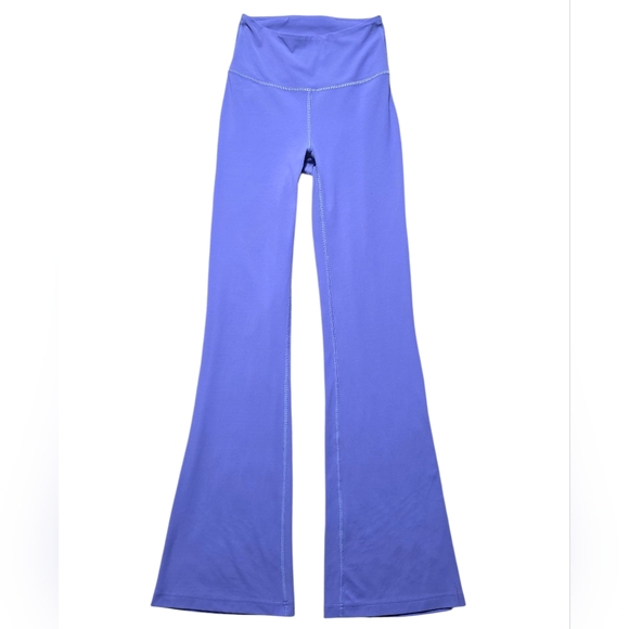 Lululemon Groove Super-High-Rise Flared Pant Size 4 Activewear - Picture 13 of 13